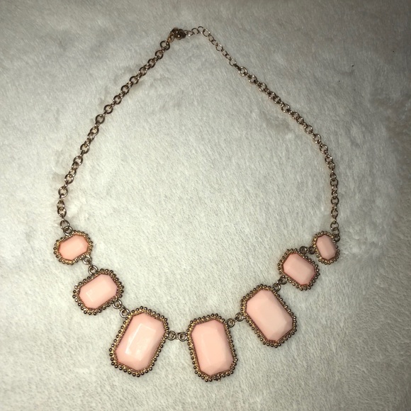 Pink jewel necklace - Picture 2 of 4